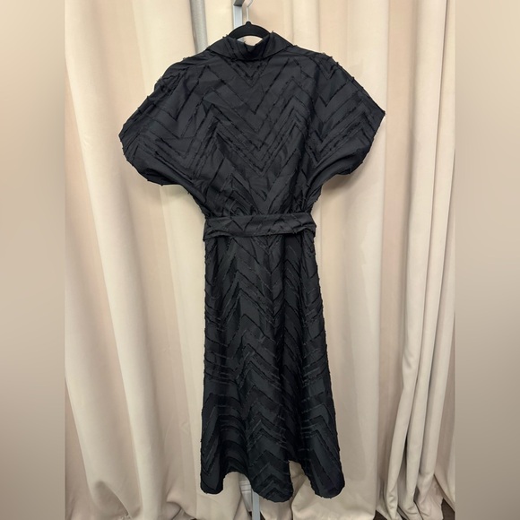 Akris punto Fil Coupé Jacquard A-Line Shirtdress
Akris punto
NWOT - Picture 6 of 9